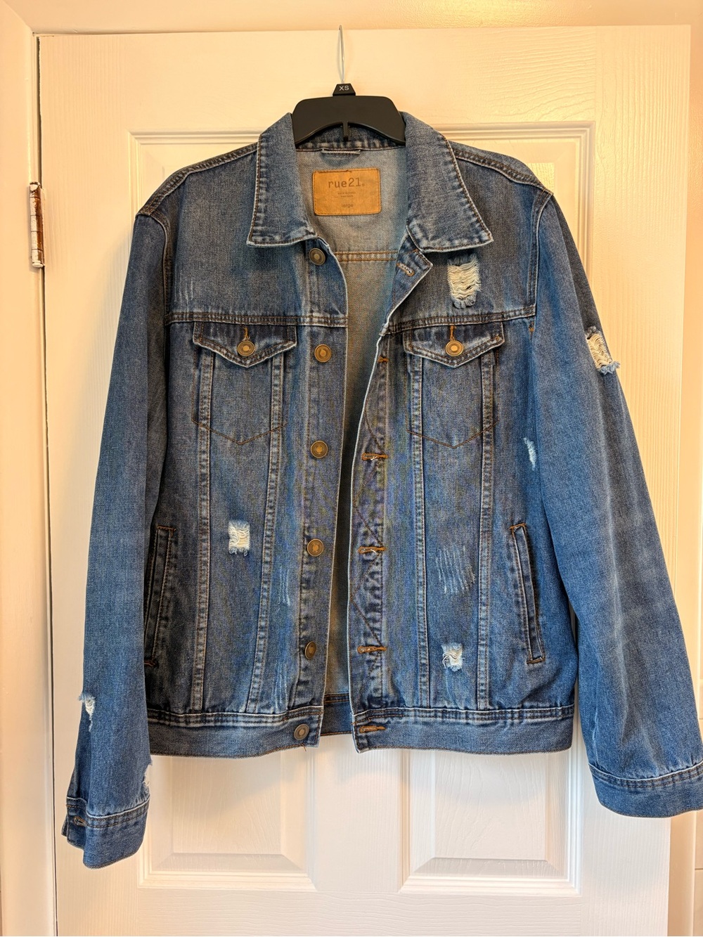 Rue21 Men's Blue Distressed Denim Jacket size large